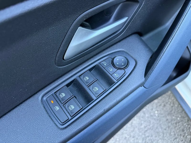 Photo de la voiture DACIA DUSTER TCe 130 4x2 Journey