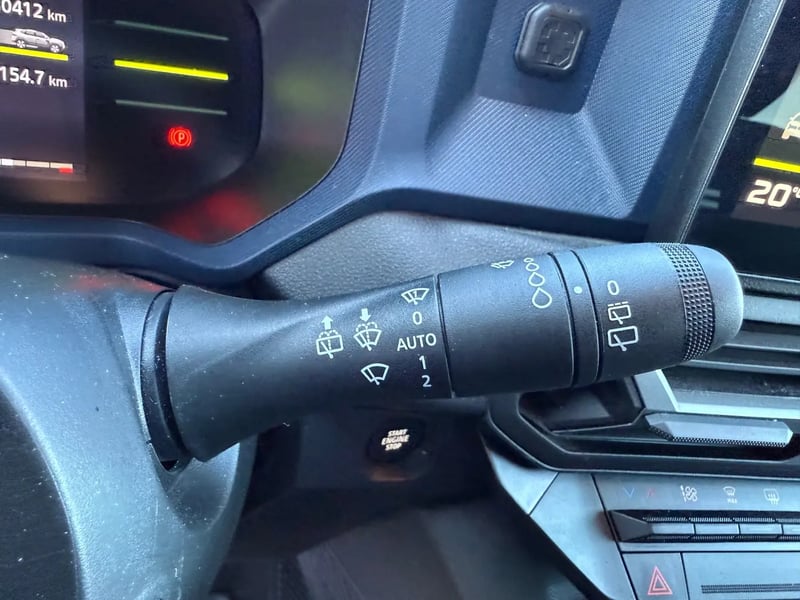 Photo de la voiture DACIA DUSTER TCe 130 4x2 Journey