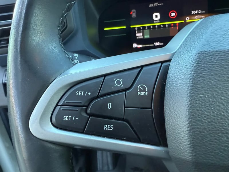 Photo de la voiture DACIA DUSTER TCe 130 4x2 Journey
