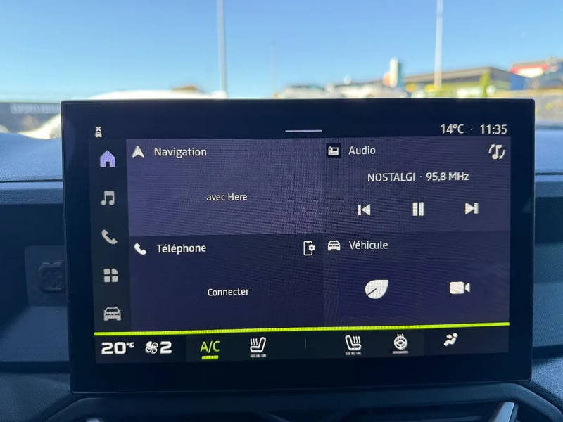 Photo de la voiture DACIA DUSTER TCe 130 4x2 Journey