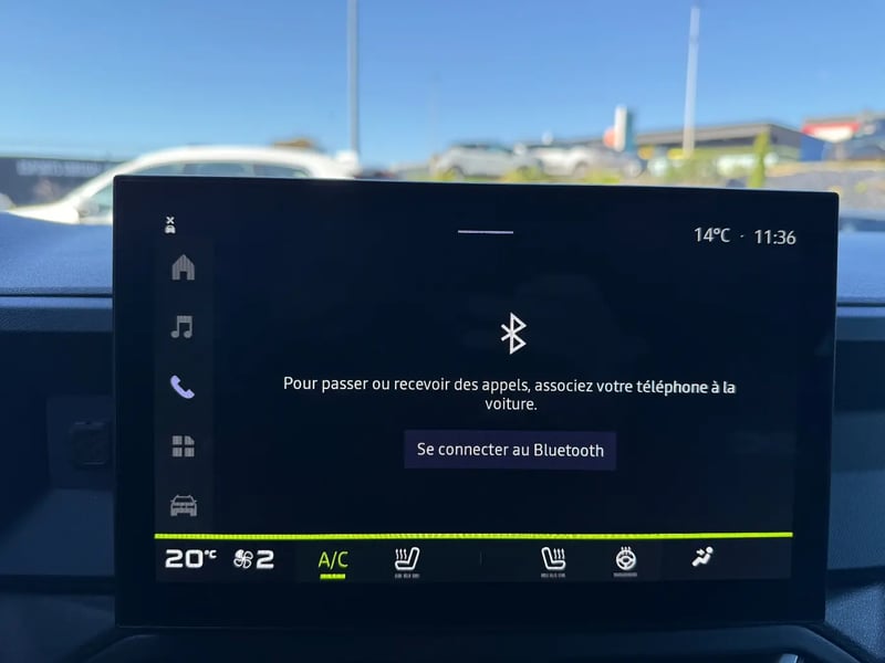 Photo de la voiture DACIA DUSTER TCe 130 4x2 Journey