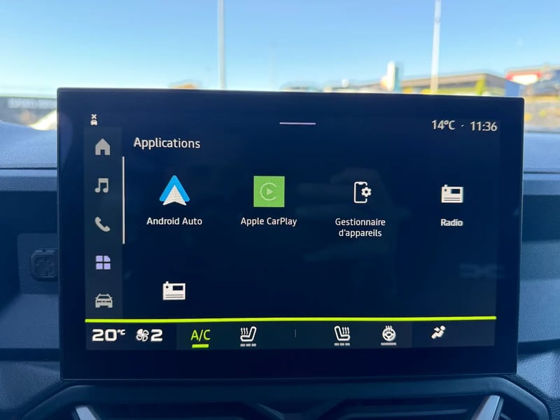 Photo de la voiture DACIA DUSTER TCe 130 4x2 Journey