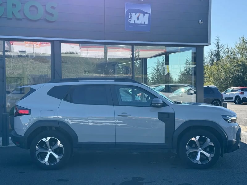 Photo de la voiture DACIA DUSTER TCe 130 4x2 Journey