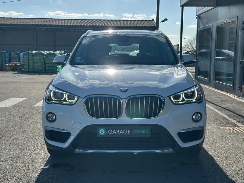 Photo de la voiture BMW X1 F48 sDrive 18i 136 ch BVA8 xLine