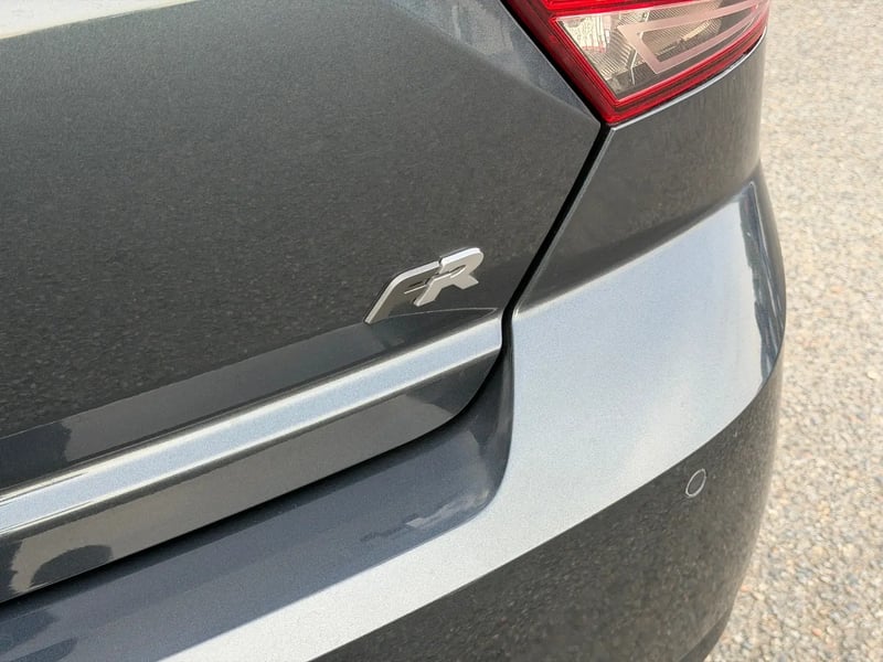 Photo de la voiture SEAT IBIZA 1.0 TSI 110 ch S/S BVM6 FR