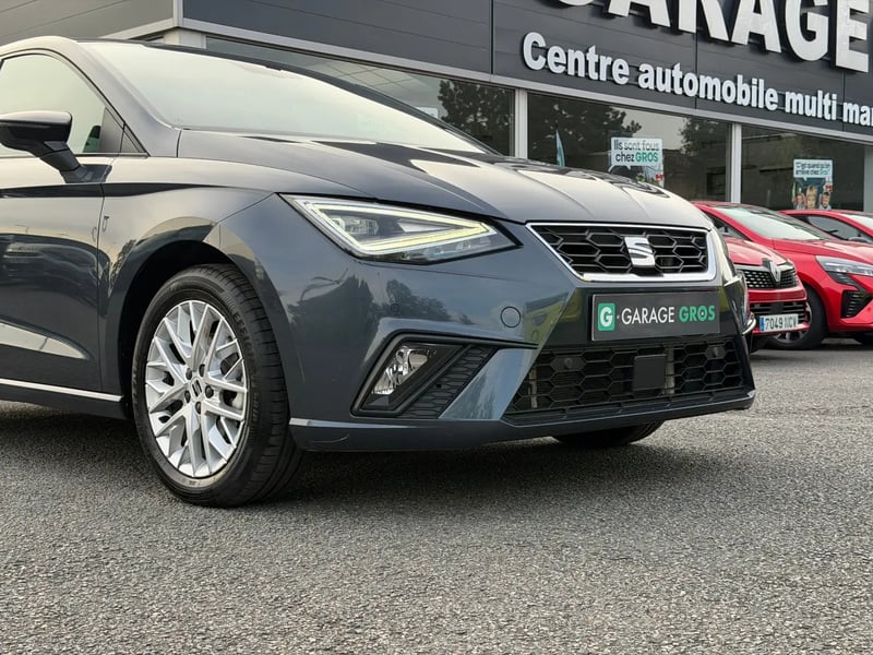Photo de la voiture SEAT IBIZA 1.0 TSI 110 ch S/S BVM6 FR