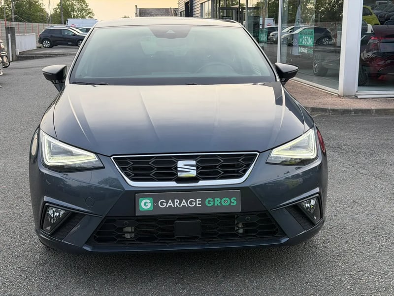 Photo de la voiture SEAT IBIZA 1.0 TSI 110 ch S/S BVM6 FR