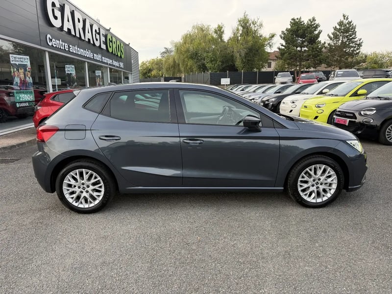 Photo de la voiture SEAT IBIZA 1.0 TSI 110 ch S/S BVM6 FR