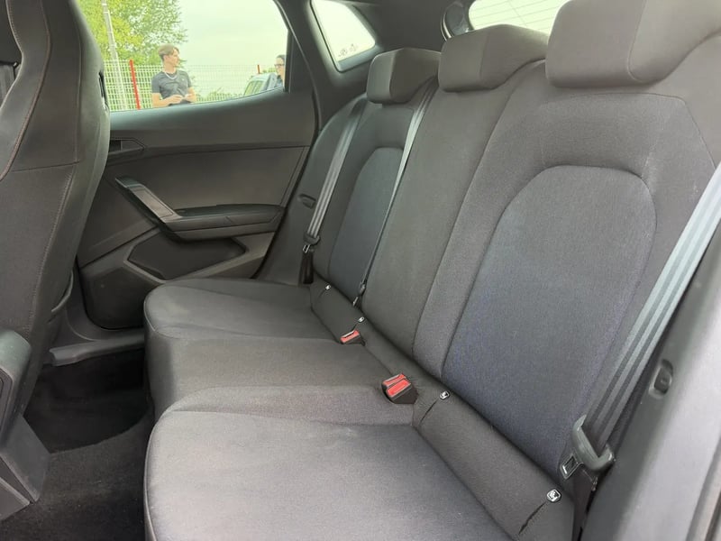 Photo de la voiture SEAT IBIZA 1.0 TSI 110 ch S/S BVM6 FR