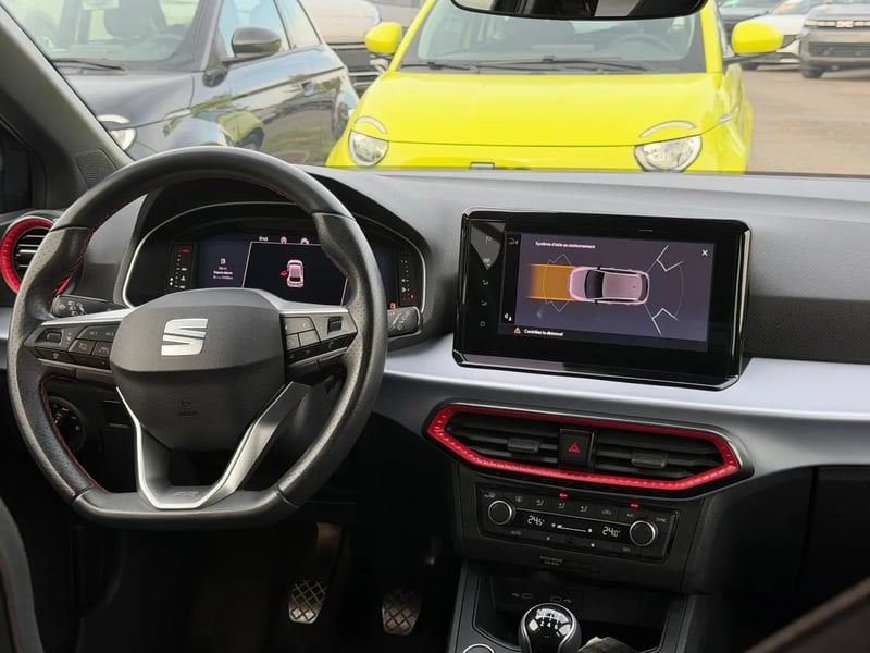 Photo de la voiture SEAT IBIZA 1.0 TSI 110 ch S/S BVM6 FR