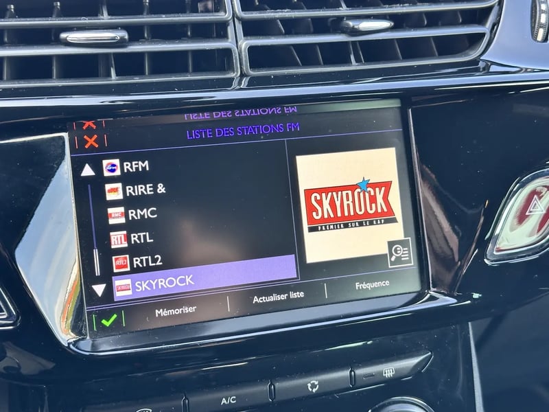 Photo de la voiture DS DS 3 PureTech 110 S&S BVM5 Performance Line