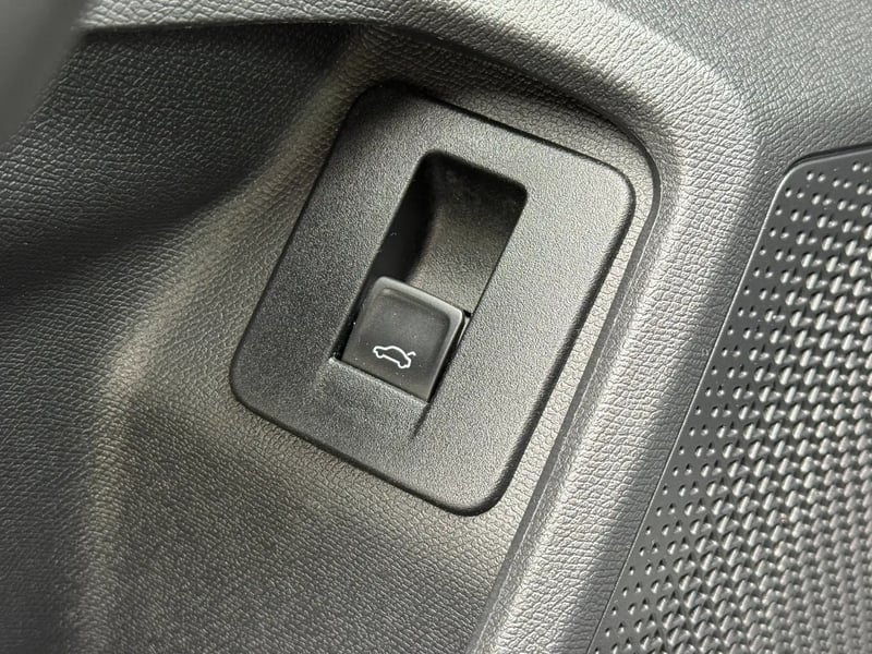 Photo de la voiture CUPRA FORMENTOR 1.5 eTSI Hybrid 150 ch DSG7 V
