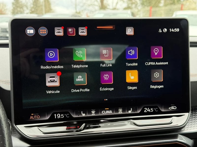 Photo de la voiture CUPRA FORMENTOR 1.5 eTSI Hybrid 150 ch DSG7 V