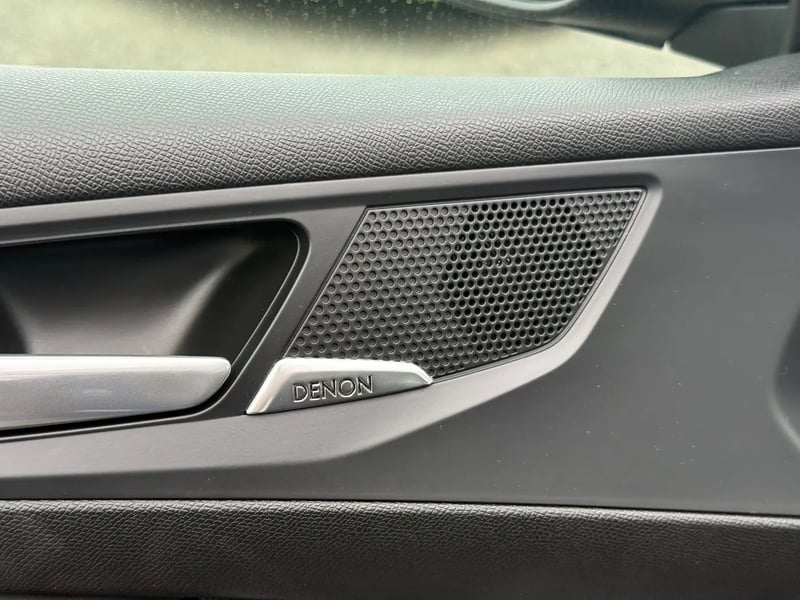 Photo de la voiture PEUGEOT 308 1.2 PureTech 130ch S&S BVM6 GT Line