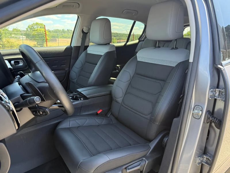 Photo de la voiture CITROEN C5 AIRCROSS Hybride 136 e-DCS6 Max