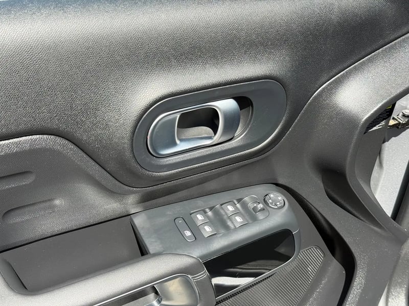 Photo de la voiture CITROEN C5 AIRCROSS Hybride 136 e-DCS6 Max