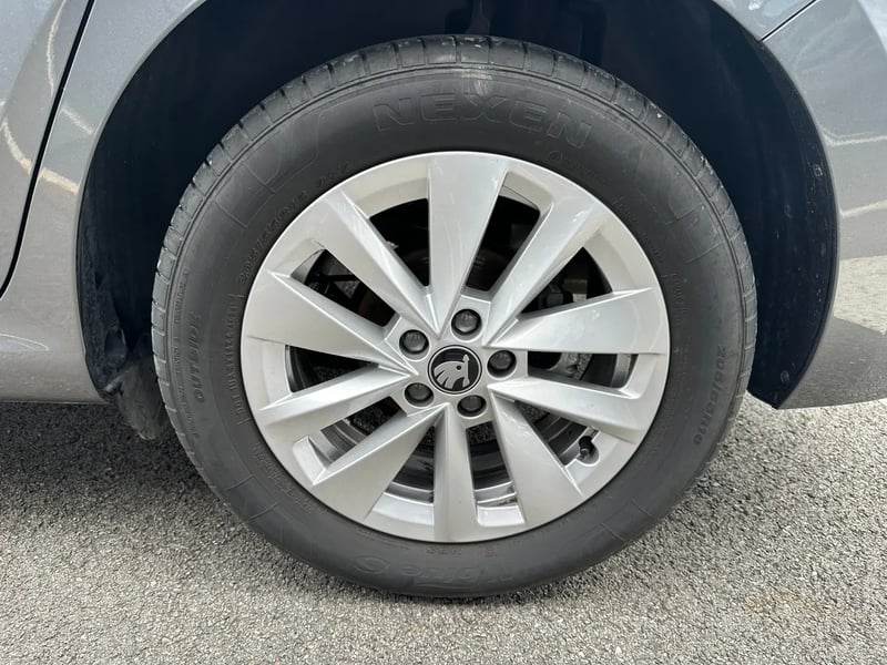 Photo de la voiture SKODA SCALA 1.0 TSI Evo 2 116 ch BVM6 Selection