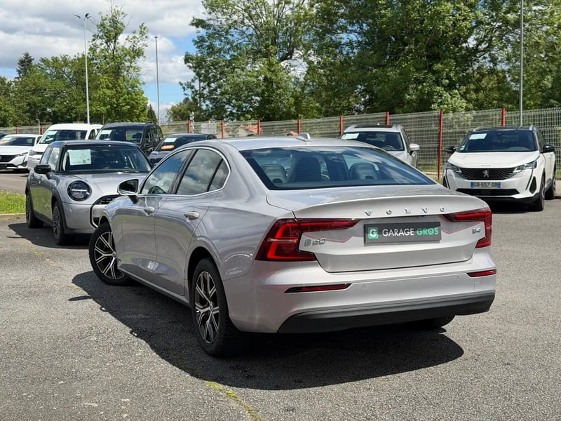 Photo de la voiture VOLVO S60 B4 197 ch DCT7 Start