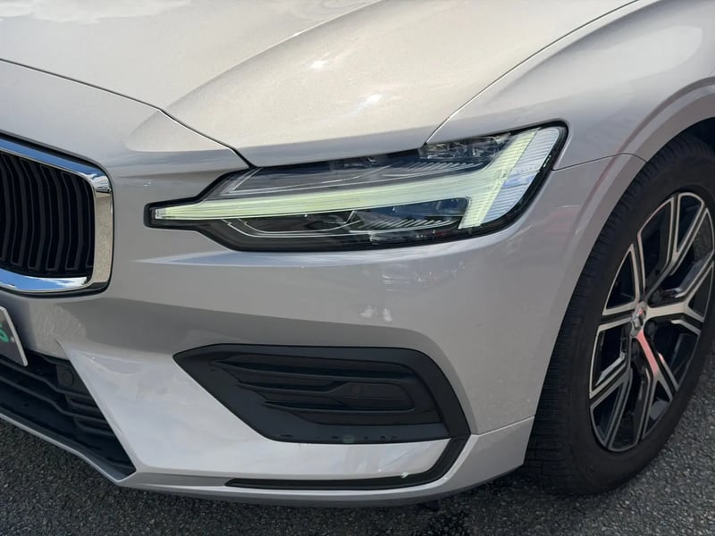 Photo de la voiture VOLVO S60 B4 197 ch DCT7 Start