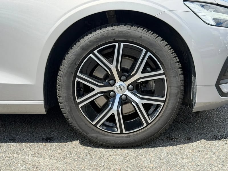 Photo de la voiture VOLVO S60 B4 197 ch DCT7 Start