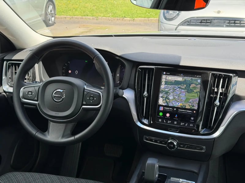 Photo de la voiture VOLVO S60 B4 197 ch DCT7 Start