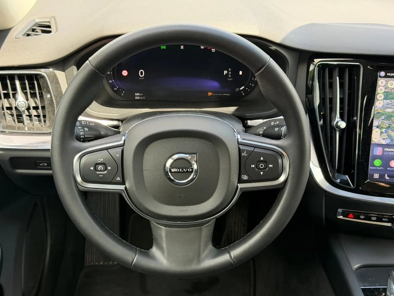 Photo de la voiture VOLVO S60 B4 197 ch DCT7 Start