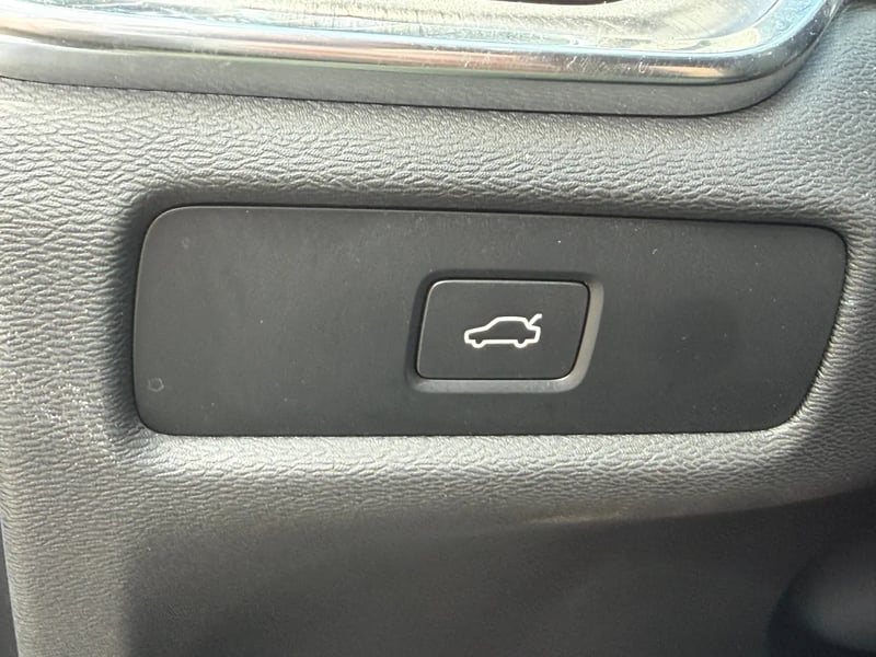 Photo de la voiture VOLVO S60 B4 197 ch DCT7 Start