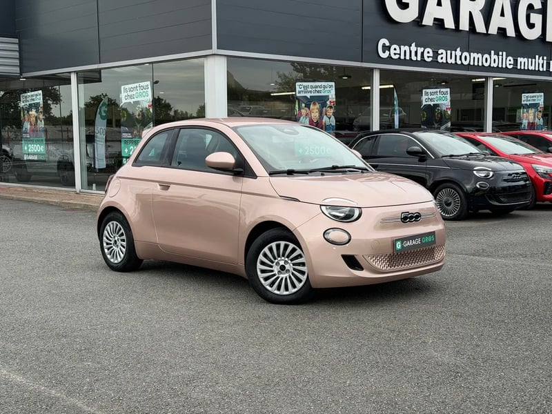 Photo de la voiture FIAT 500e BERLINE 500 e 118 ch Nouvelle 500