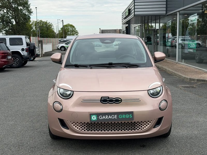 Photo de la voiture FIAT 500e BERLINE 500 e 118 ch Nouvelle 500