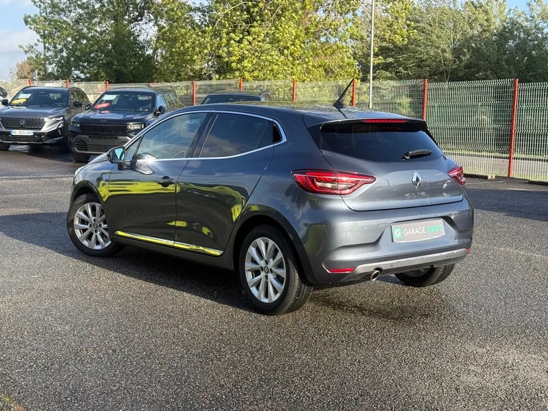 Photo de la voiture RENAULT CLIO V TCe 90 Techno