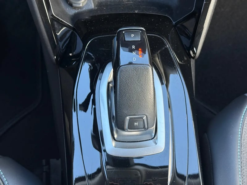 Photo de la voiture PEUGEOT 2008 BlueHDi 130 S&S EAT8 Allure
