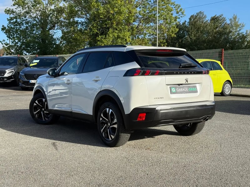 Photo de la voiture PEUGEOT 2008 BlueHDi 130 S&S EAT8 Allure