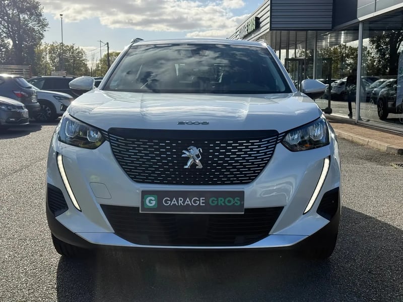 Photo de la voiture PEUGEOT 2008 BlueHDi 130 S&S EAT8 Allure