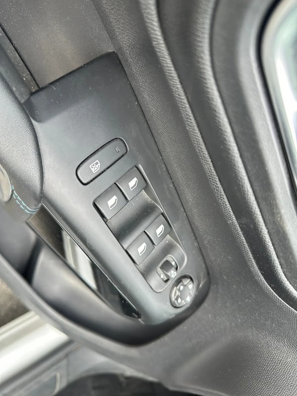 Photo de la voiture CITROEN C5 AIRCROSS BlueHDi 130 S&S EAT8 Feel Pack