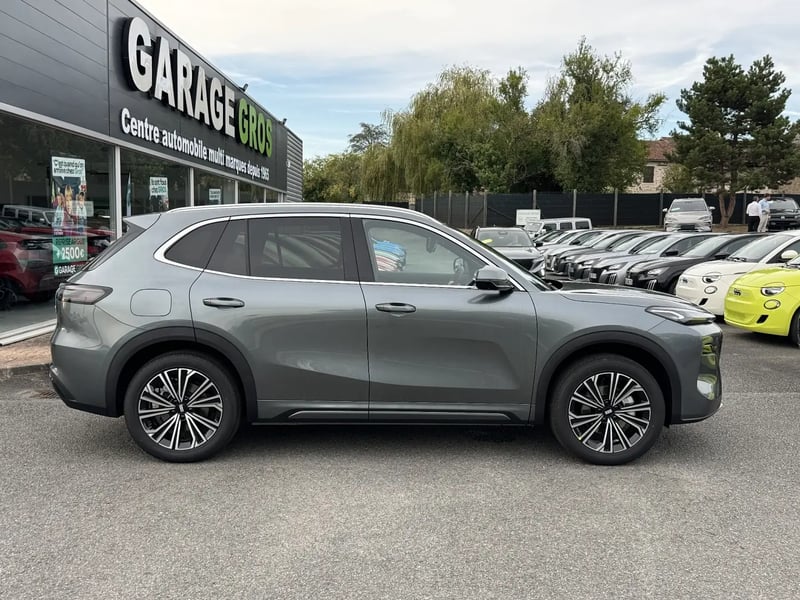 Photo de la voiture GEELY STARRAY EM-i Max+