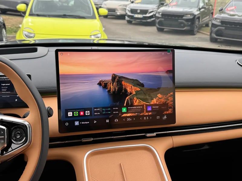 Photo de la voiture GEELY STARRAY EM-i Max+
