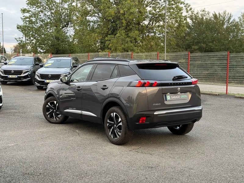 Photo de la voiture PEUGEOT 2008 PureTech 100 S&S BVM6 Allure