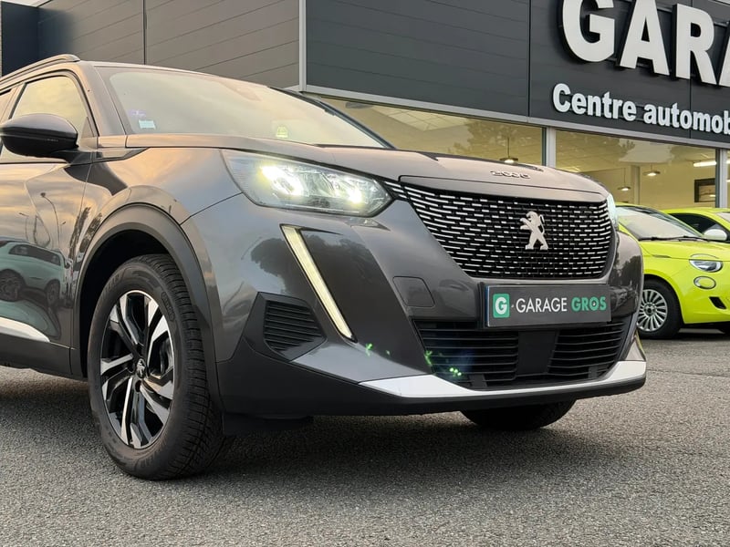 Photo de la voiture PEUGEOT 2008 PureTech 100 S&S BVM6 Allure