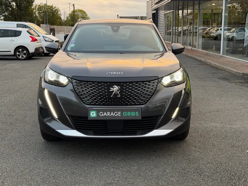 Photo de la voiture PEUGEOT 2008 PureTech 100 S&S BVM6 Allure