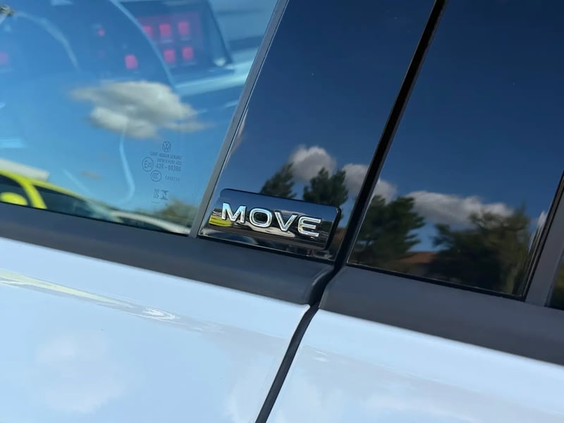 Photo de la voiture VOLKSWAGEN GOLF 1.5 eTSI OPF 150 DSG7 MOVE - 5P