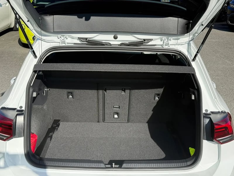 Photo de la voiture VOLKSWAGEN GOLF 1.5 eTSI OPF 150 DSG7 MOVE - 5P