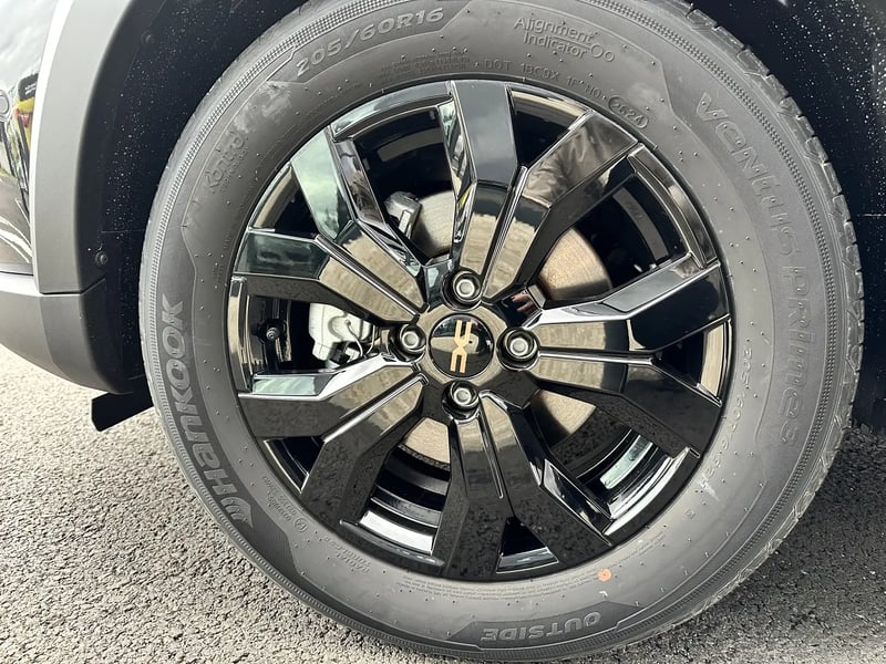 Photo de la voiture DACIA JOGGER Jogger1.6 hybrid 140ch Extreme 5 places NOIR