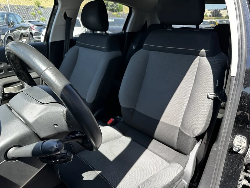Photo de la voiture CITROEN C3 PureTech 110 S&S Shine