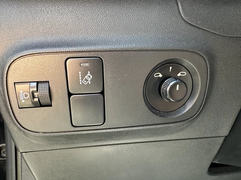 Photo de la voiture CITROEN C3 PureTech 110 S&S Shine