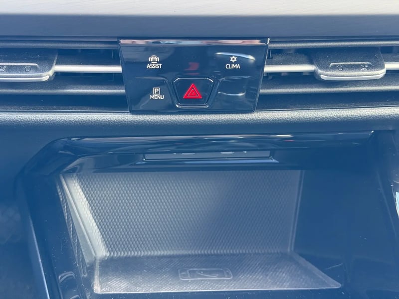Photo de la voiture VOLKSWAGEN GOLF 1.5 TSI ACT OPF 130 BVM6 Style