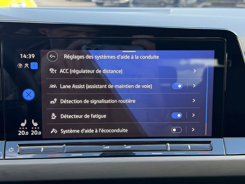 Photo de la voiture VOLKSWAGEN GOLF 1.5 TSI ACT OPF 130 BVM6 Style