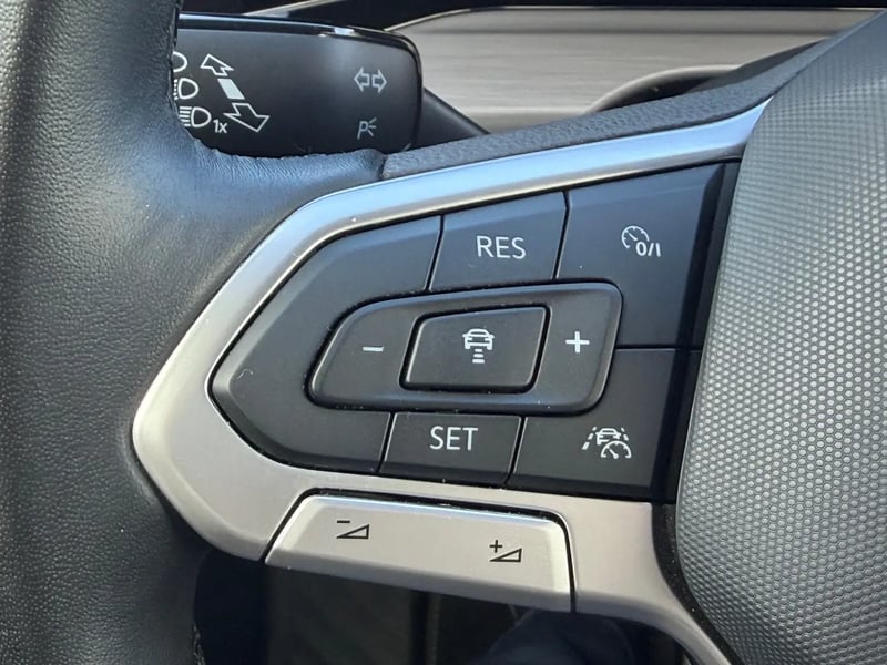 Photo de la voiture VOLKSWAGEN GOLF 1.5 TSI ACT OPF 130 BVM6 Style