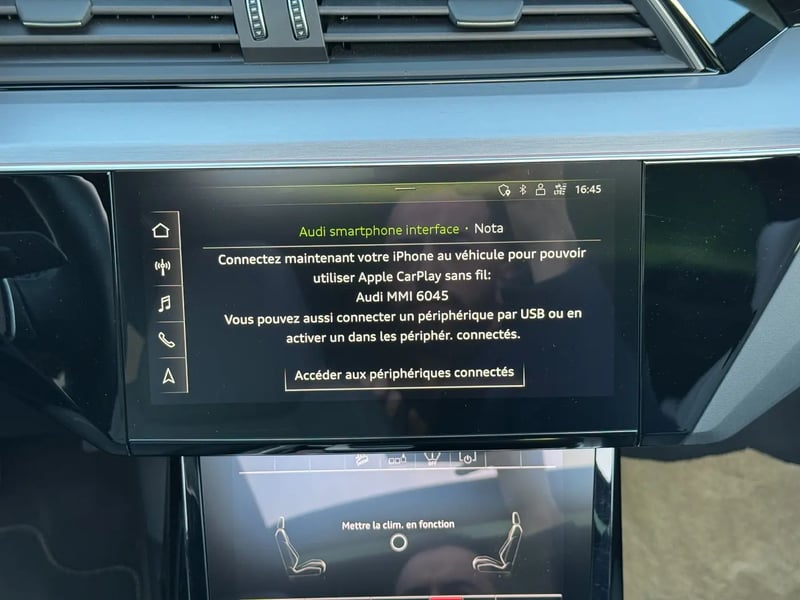 Photo de la voiture AUDI E-TRON SPORTBACK 50 quattro 313 ch S line
