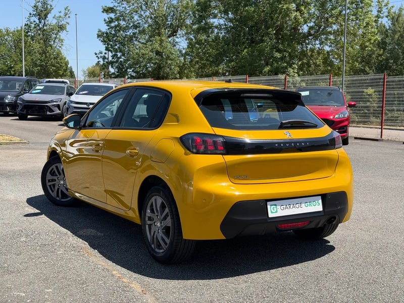 Photo de la voiture PEUGEOT 208 PureTech 100 S&S BVM6 Active Pack