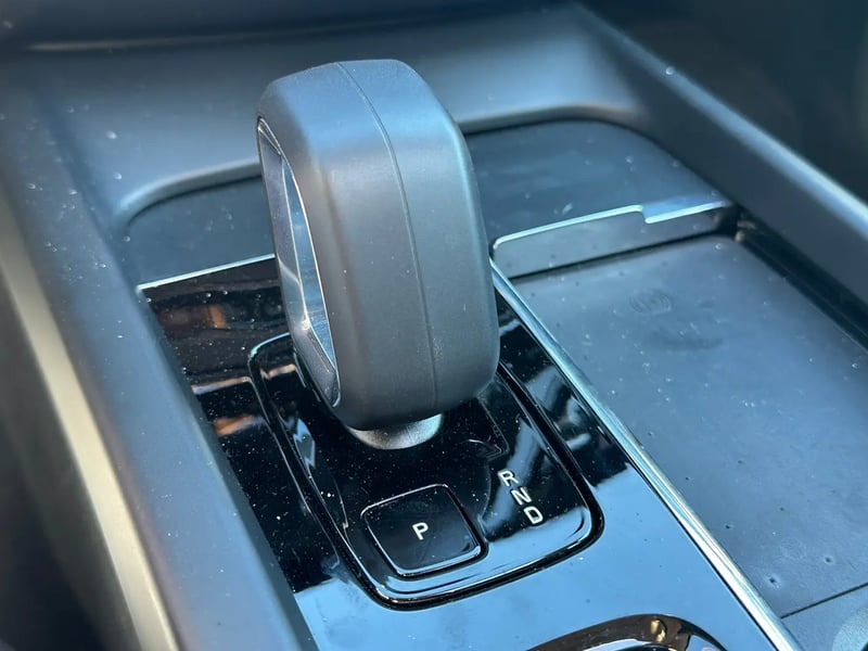 Photo de la voiture VOLVO XC60 T6 AWD Hybride rechargeable 253 ch+145 ch Geartronic 8 Start